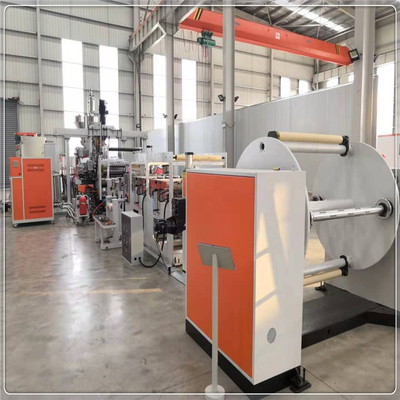 Uitvoer: 450 kg/h Productielijn voor op maat gemaakte plastic vloerverwarmingsmodules