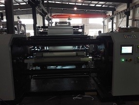 kopen 0.08mm PVDF ETFE gegoten film extruderingslijn 200kg h Met een enkele schroef, meerdere gevallen in China online manufacture