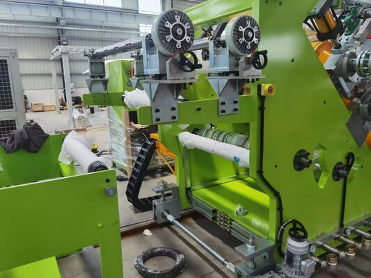 kopen 4-laags co-extrusie PP-blistersheetproductielijn met 800-1500 mm breedte en 300-700 kg/u output thermovormmachine online manufacture