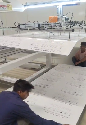 Kopen PETG decoratieve plaat extruderingslijn met 850 kg/h uitvoerkapaciteit, dikte 4*8ft*1mm en ABA structuur online manufacture